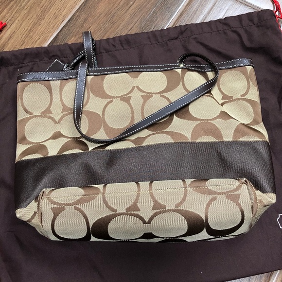 Coach purse - Picture 5 of 5